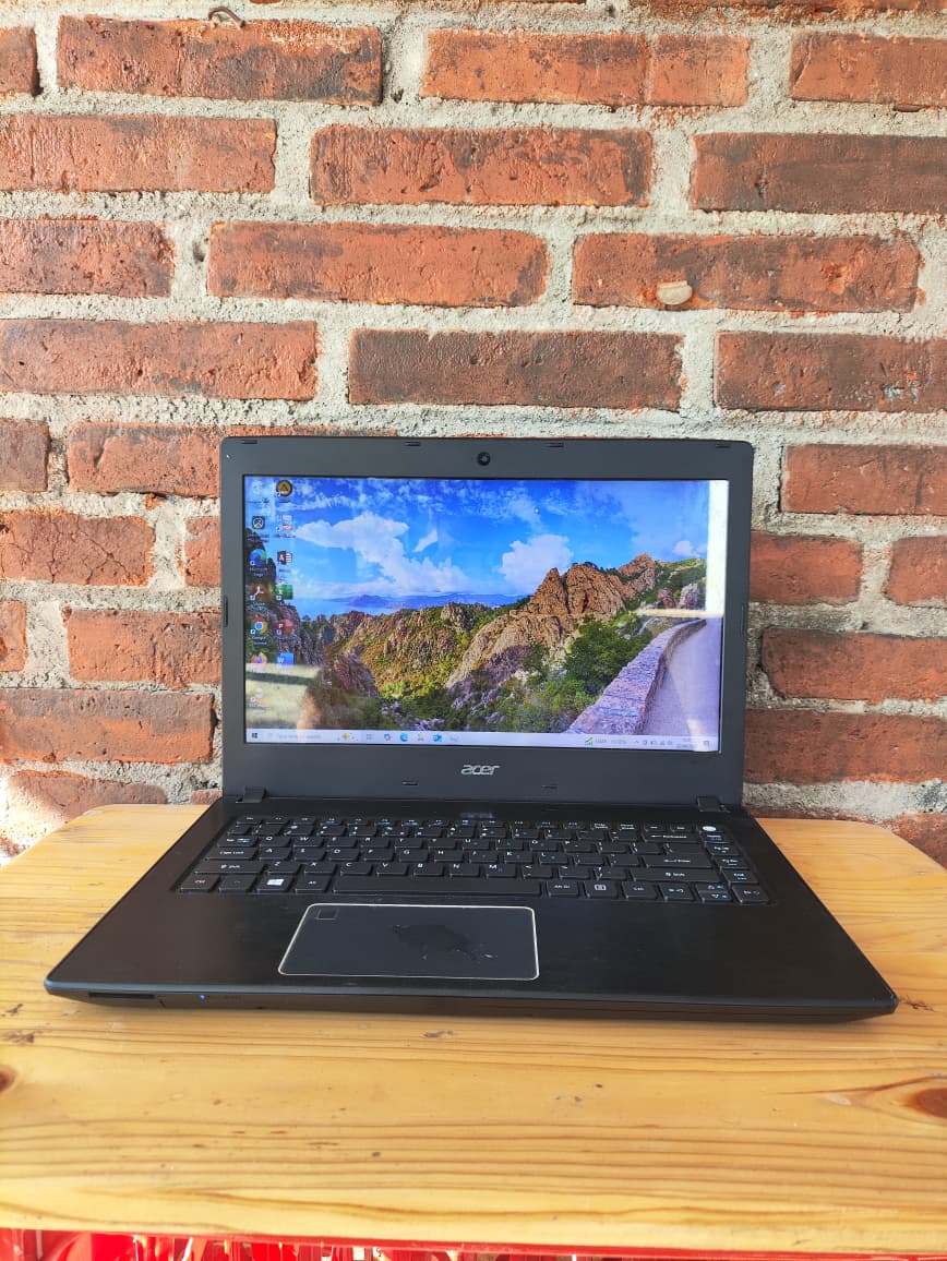 Notebook Acer TravelMate P249 Series Model N16Q1